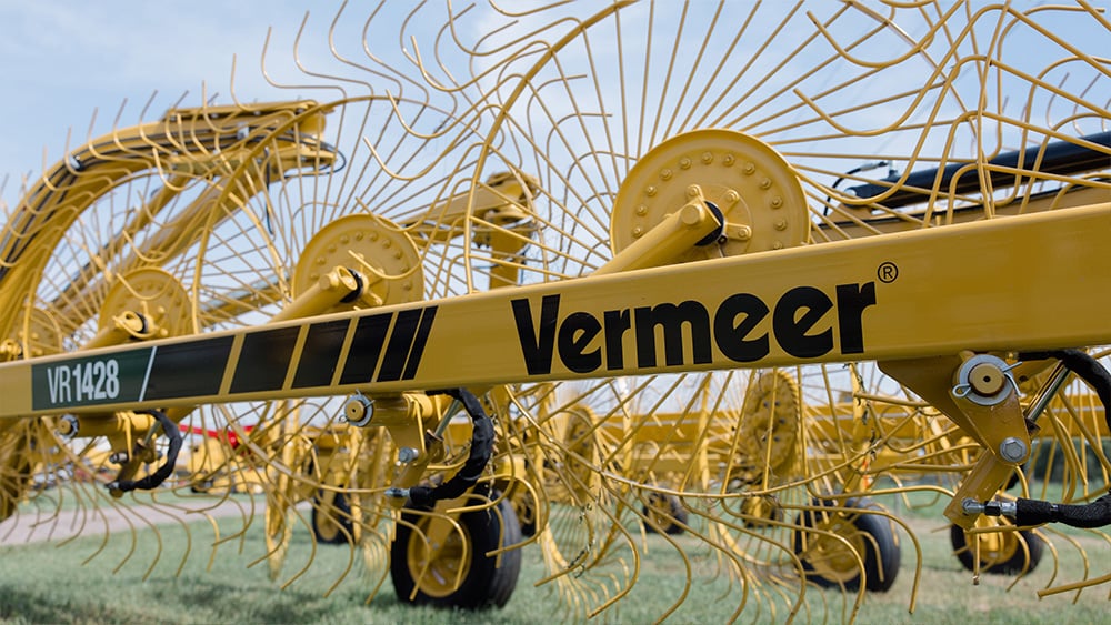 Vemeer harvesting equipment