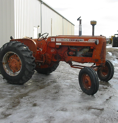 Dismantled Allis-Chalmers tractor