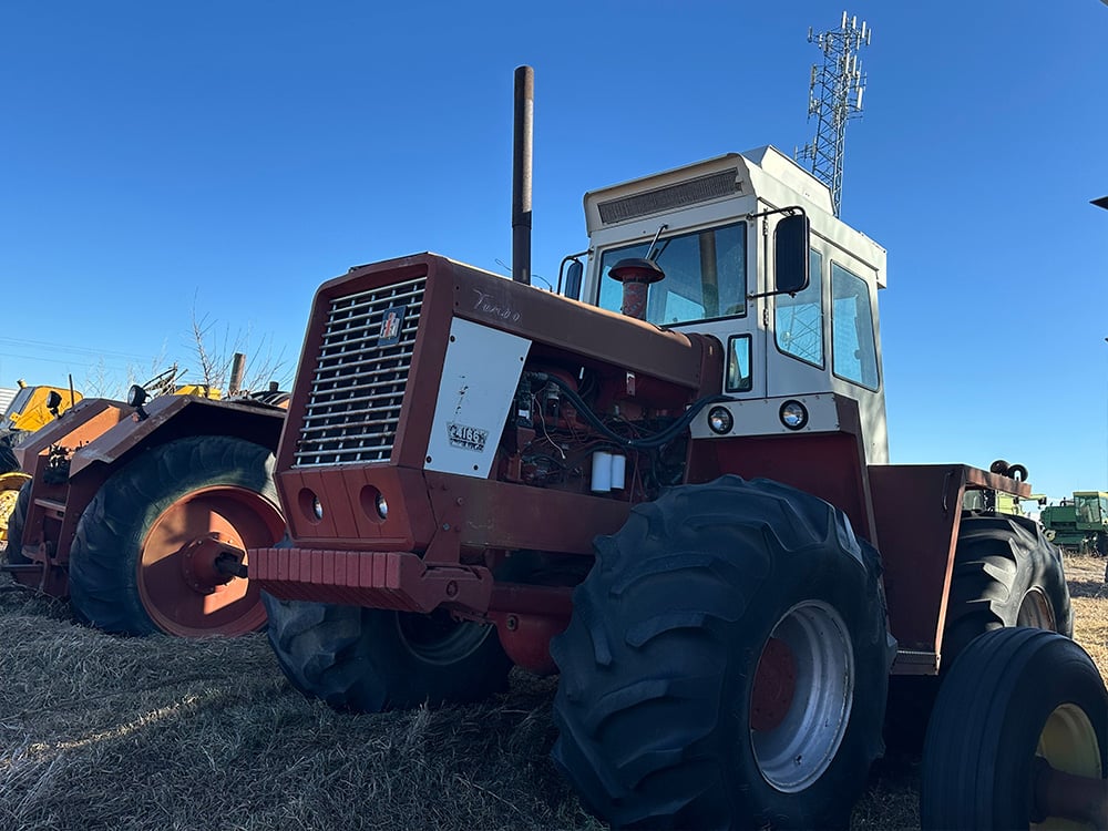 Salvaged CASE IH Turbo tractor 4166
